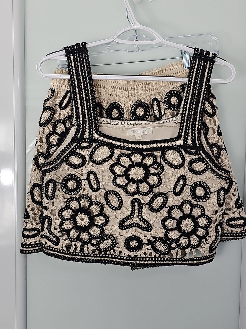 Rebellion Set Cream Crochet Crop Top And Short Pants Black Floral Trim. Size S - Picture 4 of 13